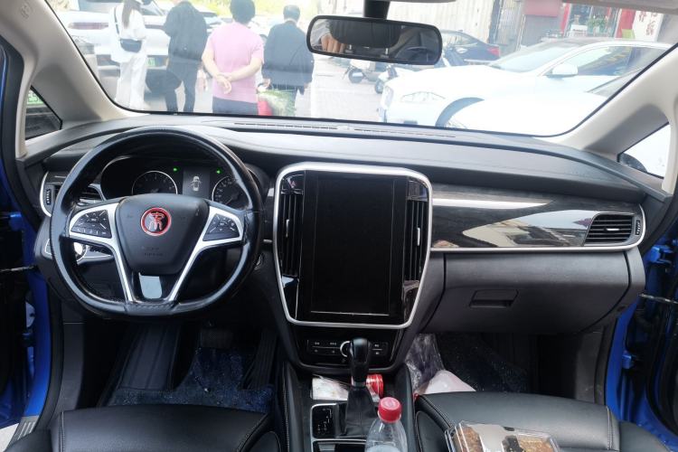Used BYD Song MAX 2017 1.5T Automatic Smart Connect Elite 7-Seater Center Console