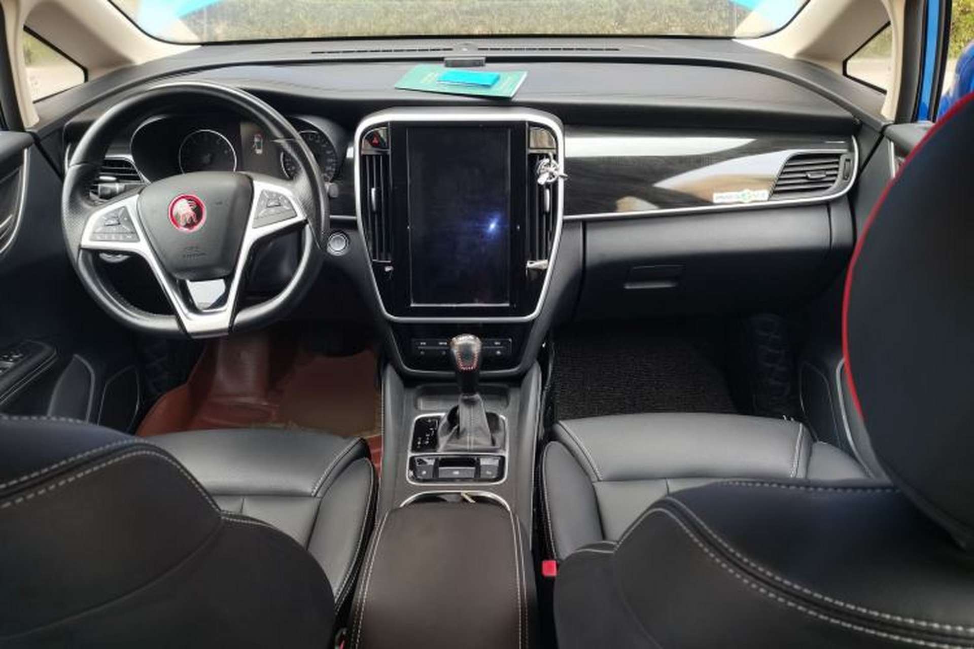 Used BYD Song MAX 2017 1.5T Automatic Smart Connect Elite 7-Seater Center Console