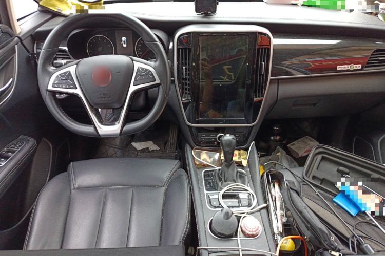 Used BYD Song MAX 2017 1.5T Automatic Smart Connect Elite 7-Seater Center Console
