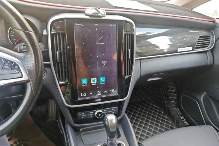 Used BYD Song MAX 2017 1.5T Automatic Smart Connect Elite 7-Seater Center Console