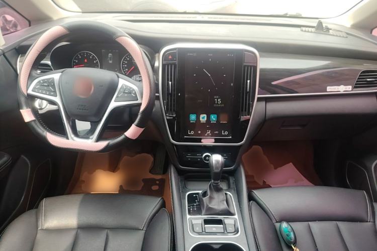 Used BYD Song MAX 2017 1.5T Automatic Smart Connect Elite 7-Seater Center Console
