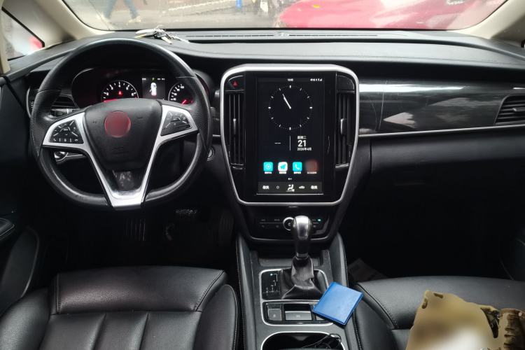Used BYD Song MAX 2017 1.5T Automatic Smart Connect Luxury 7-Seater Center Console