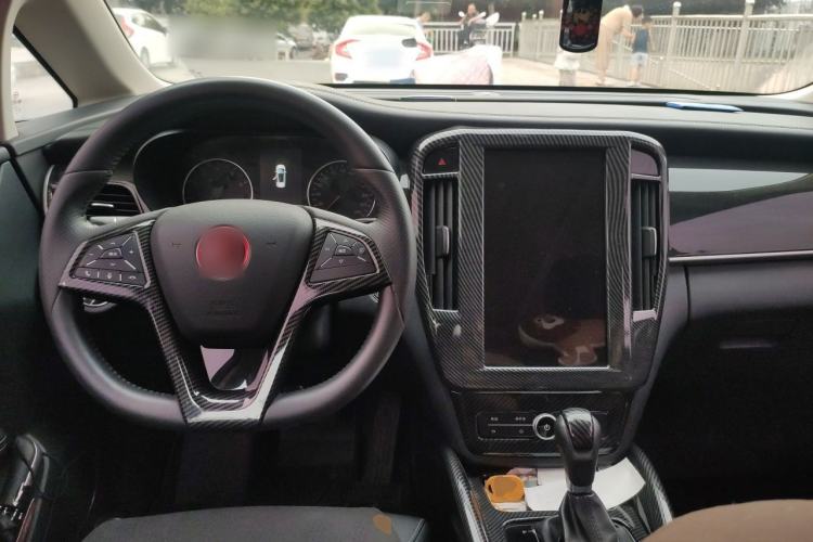 Used BYD Song MAX 2017 1.5T Automatic Smart Connect Elite 7-Seater Center Console