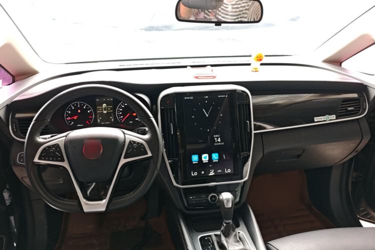 Used BYD Song MAX 2017 1.5T Automatic Smart Connect Elite 7-Seater Center Console