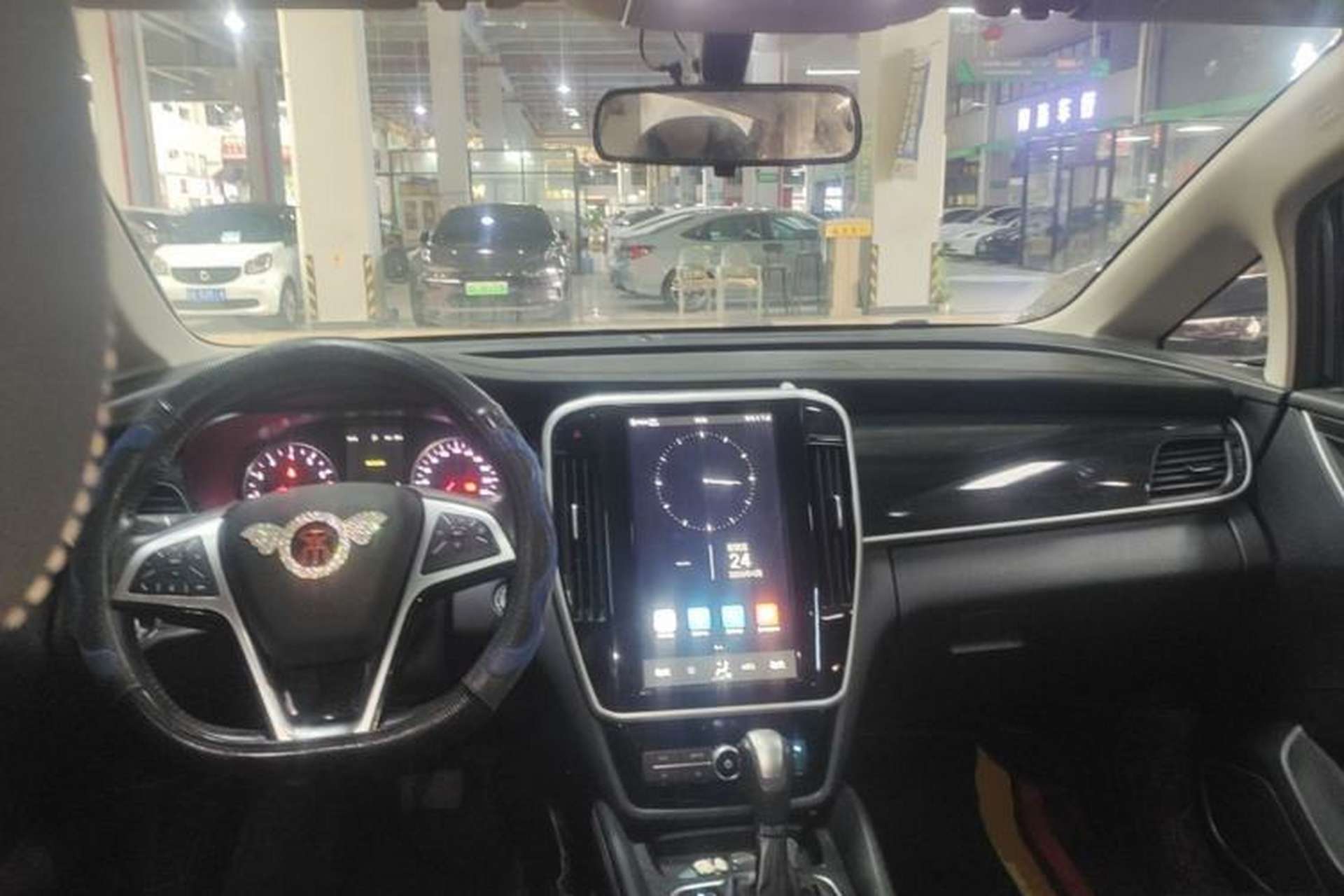 Used BYD Song MAX 2017 1.5T Automatic Smart Connect Elite 7-Seater Center Console