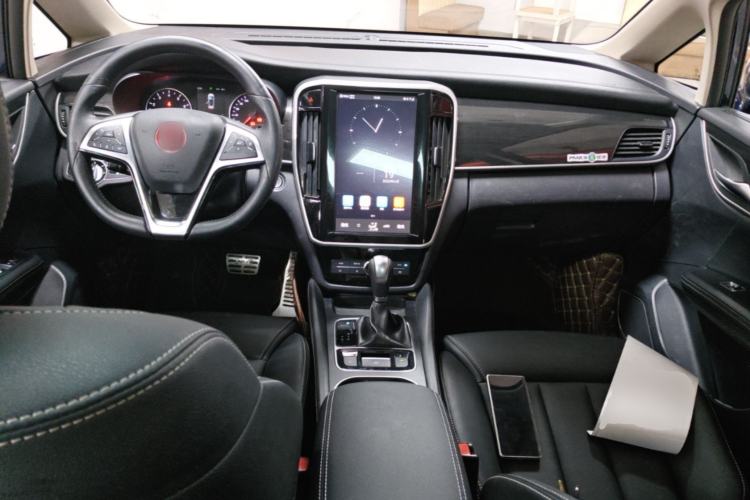 Used BYD Song MAX 2017 1.5T Automatic Smart Connect Elite 7-Seater Center Console