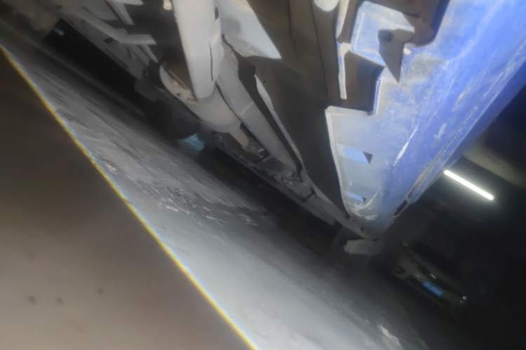 Used BYD Song MAX 2017 1.5T Automatic Smart Connect Elite 7-Seater Chassis Rear Right