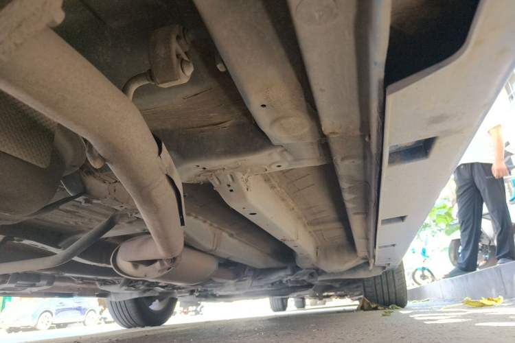 Used BYD Song MAX 2017 1.5T Automatic Smart Connect Prestige 7-Seater Chassis Rear Right