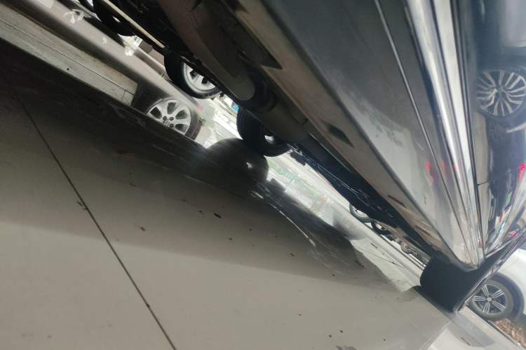 Used BYD Song MAX 2017 1.5T Automatic Smart Connect Elite 7-Seater Chassis Rear Right