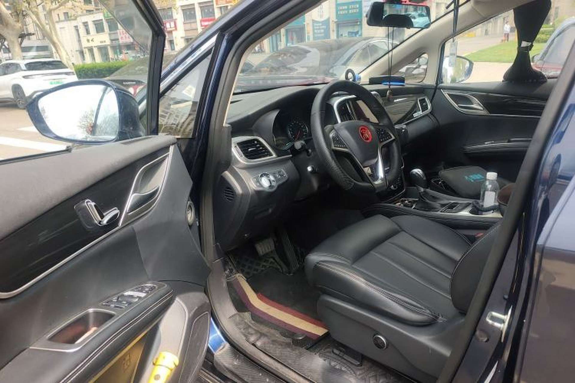 Used BYD Song MAX 2017 1.5T Automatic Smart Connect Prestige 7-Seater Driver Seat