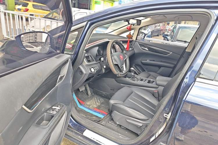 Used BYD Song MAX 2017 1.5T Automatic Smart Connect Elite 7-Seater Driver Seat