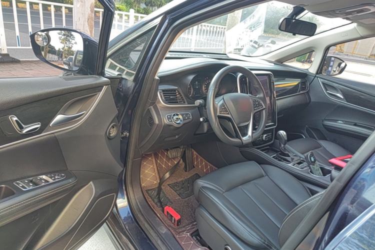 Used BYD Song MAX 2017 1.5T Automatic Smart Connect Prestige 7-Seater Driver Seat