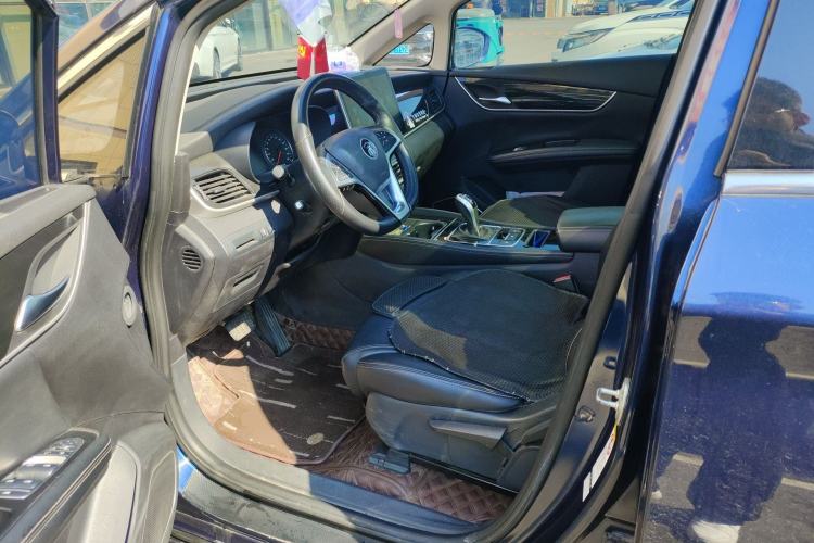 Used BYD Song MAX 2017 1.5T Automatic Smart Connect Elite 7-Seater Driver Seat