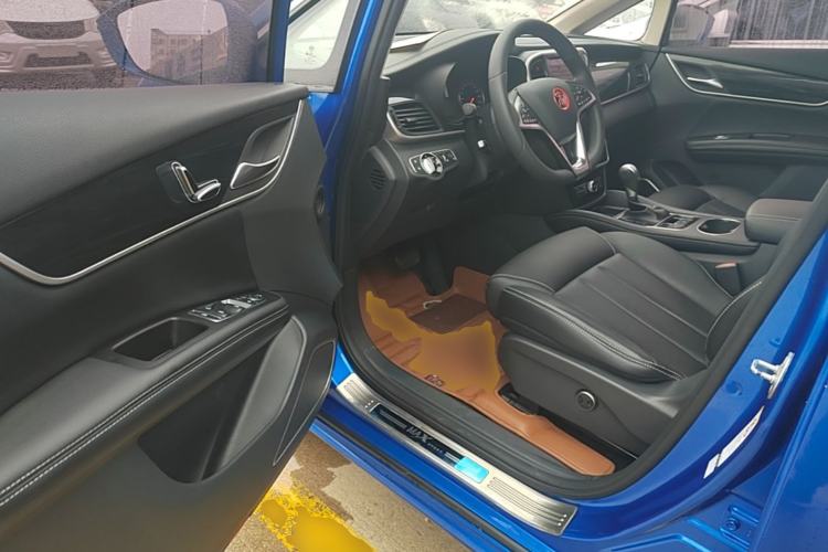 Used BYD Song MAX 2017 1.5T Automatic Smart Connect Prestige 7-Seater Driver Seat