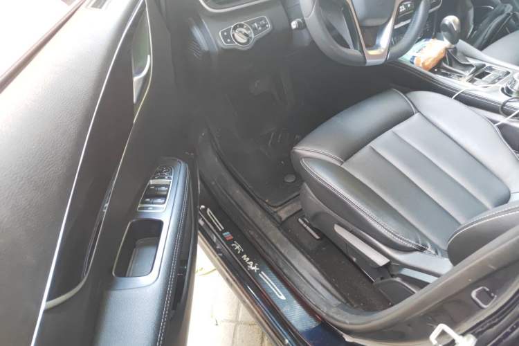 Used BYD Song MAX 2017 1.5T Automatic Smart Connect Elite 7-Seater Driver Seat