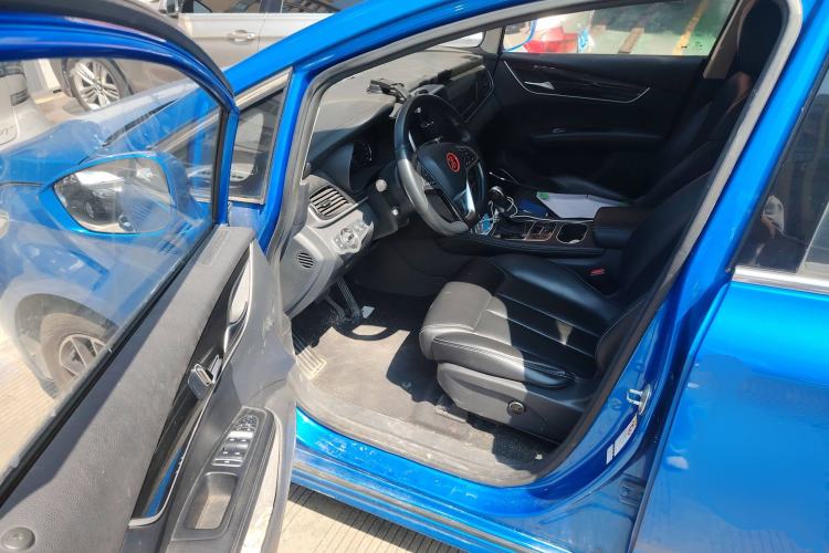 Used BYD Song MAX 2017 1.5T Automatic Smart Connect Prestige 7-Seater Driver Seat