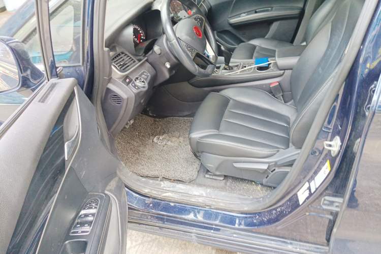 Used BYD Song MAX 2017 1.5T Automatic Smart Connect Elite 7-Seater Driver Seat