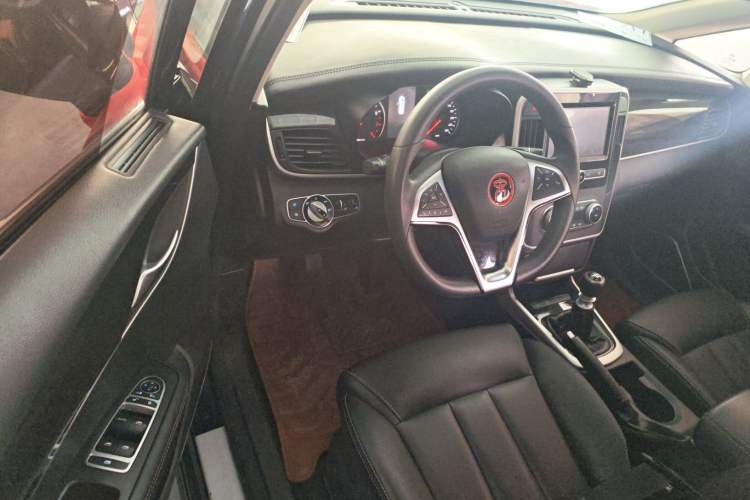 Used BYD Song MAX 2017 1.5T Manual Smart Connect Luxury 7-Seater Driver Seat