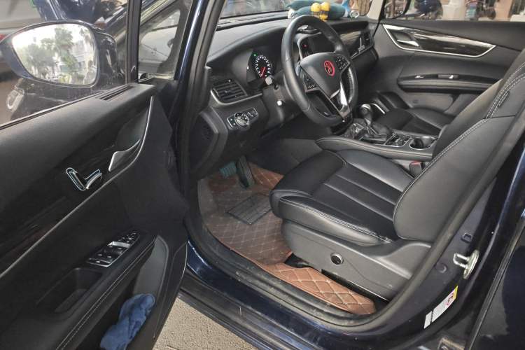 Used BYD Song MAX 2017 1.5T Automatic Smart Connect Prestige 7-Seater Driver Seat