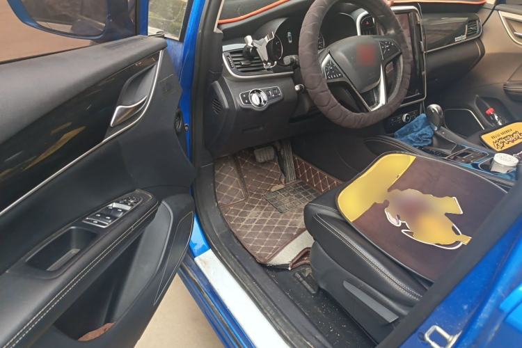 Used BYD Song MAX 2017 1.5T Automatic Smart Connect Elite 7-Seater Driver Seat