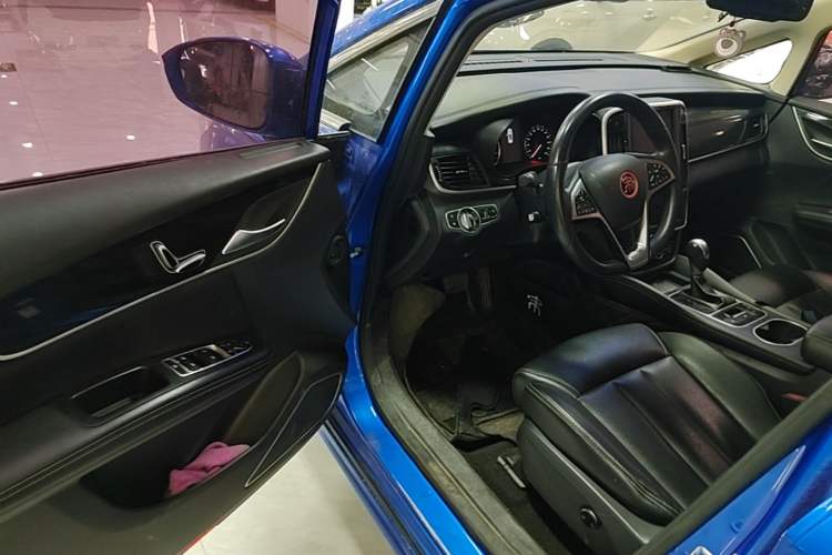 Used BYD Song MAX 2017 1.5T Automatic Smart Connect Prestige 7-Seater Driver Seat