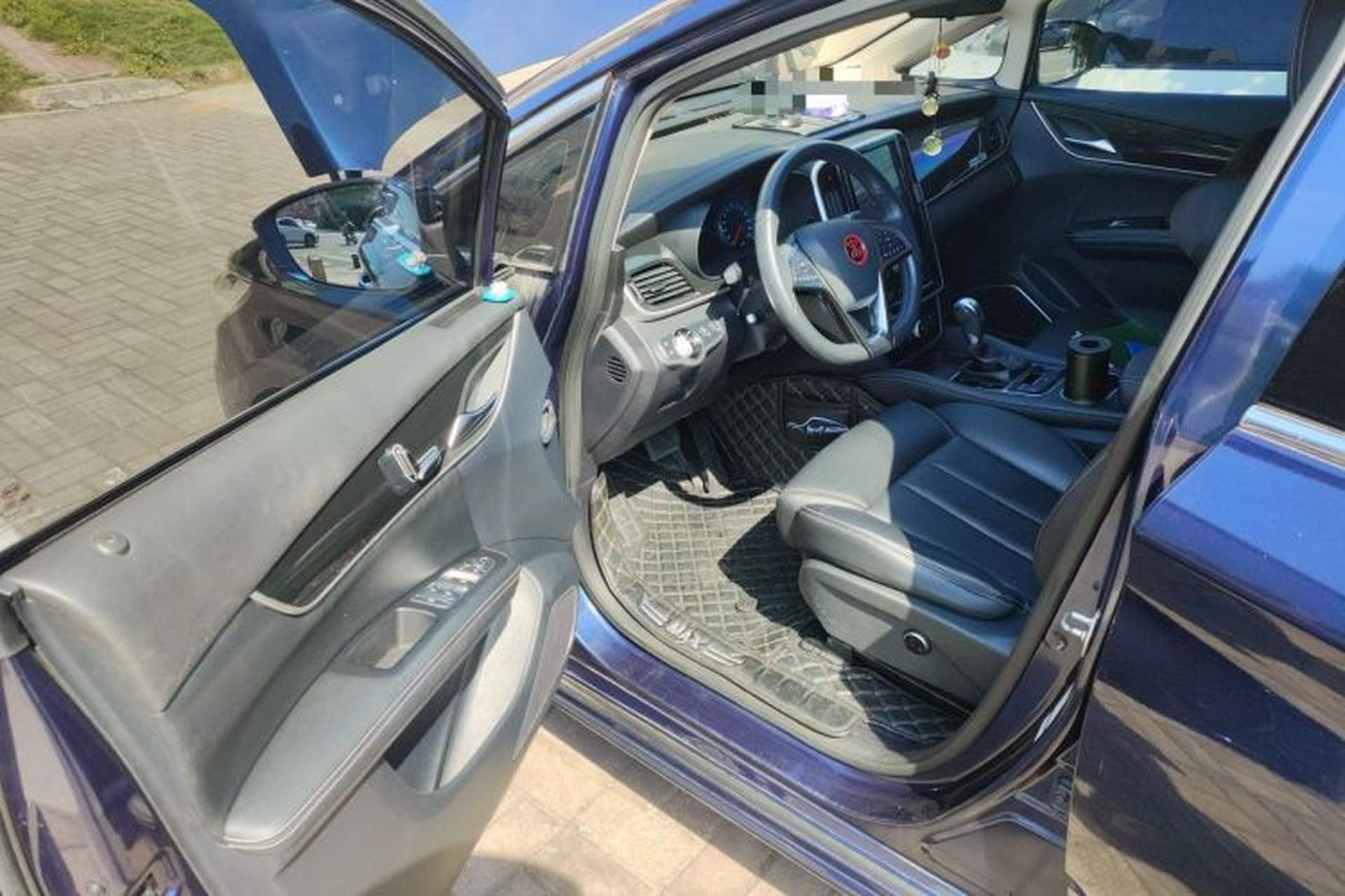 Used BYD Song MAX 2017 1.5T Automatic Smart Connect Prestige 7-Seater Driver Seat