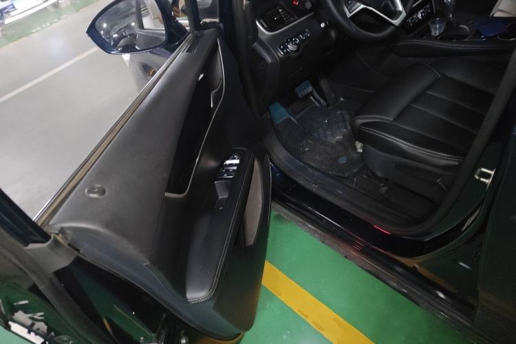 Used BYD Song MAX 2017 1.5T Automatic Smart Connect Elite 7-Seater Driver Seat