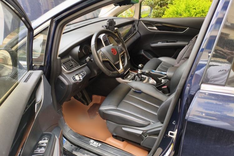 Used BYD Song MAX 2017 1.5T Manual Smart Connect Luxury 7-Seater Driver Seat
