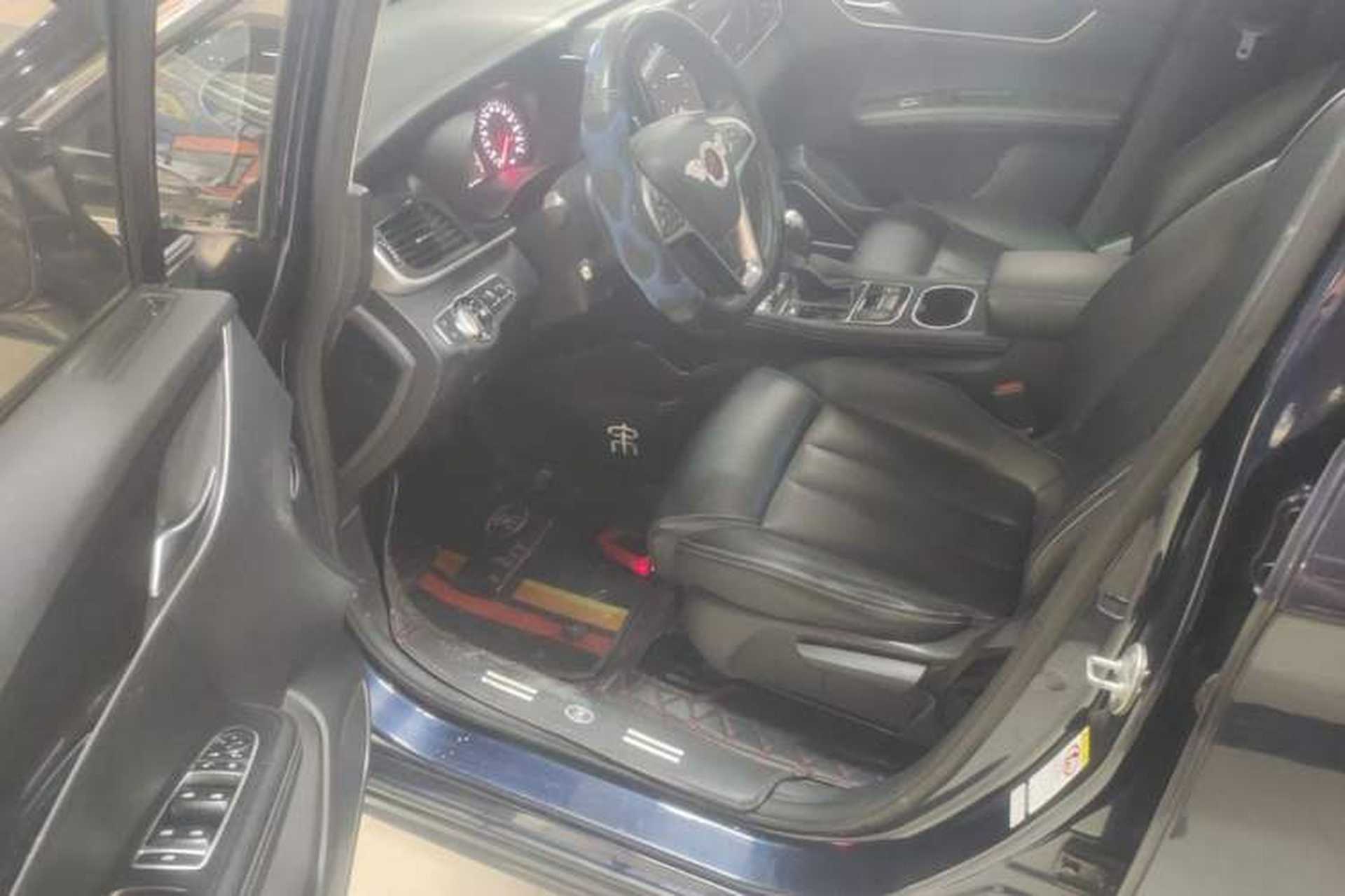 Used BYD Song MAX 2017 1.5T Automatic Smart Connect Elite 7-Seater Driver Seat