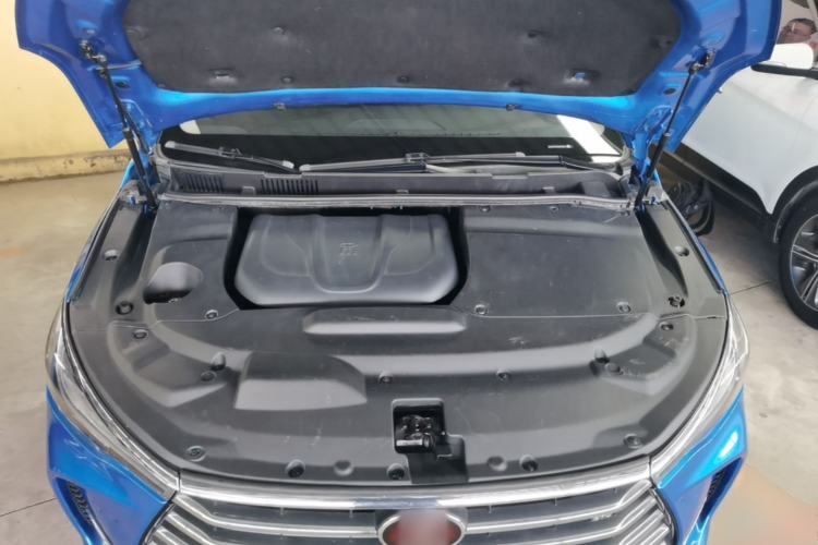 Used BYD Song MAX 2017 1.5T Automatic Smart Connect Elite 7-Seater Engine Bay