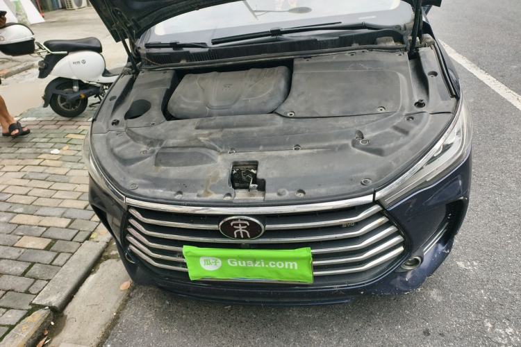 Used BYD Song MAX 2017 1.5T Automatic Smart Connect Elite 7-Seater Engine Bay