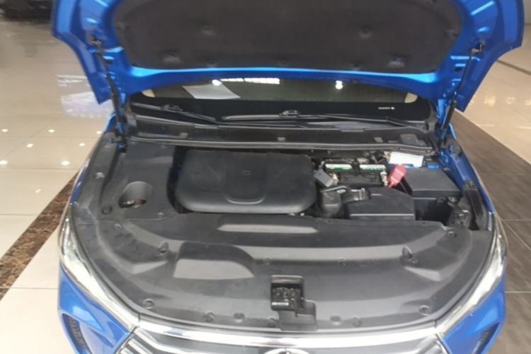 Used BYD Song MAX 2017 1.5T Automatic Smart Connect Elite 7-Seater Engine Bay