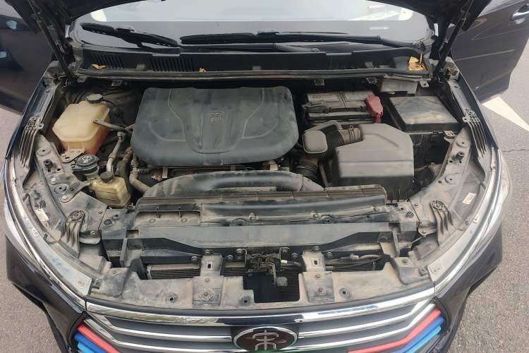 Used BYD Song MAX 2017 1.5T Automatic Smart Connect Prestige 7-Seater Engine Bay