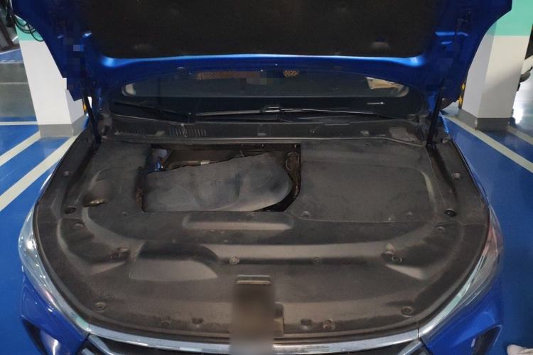 Used BYD Song MAX 2017 1.5T Automatic Smart Connect Prestige 7-Seater Engine Bay