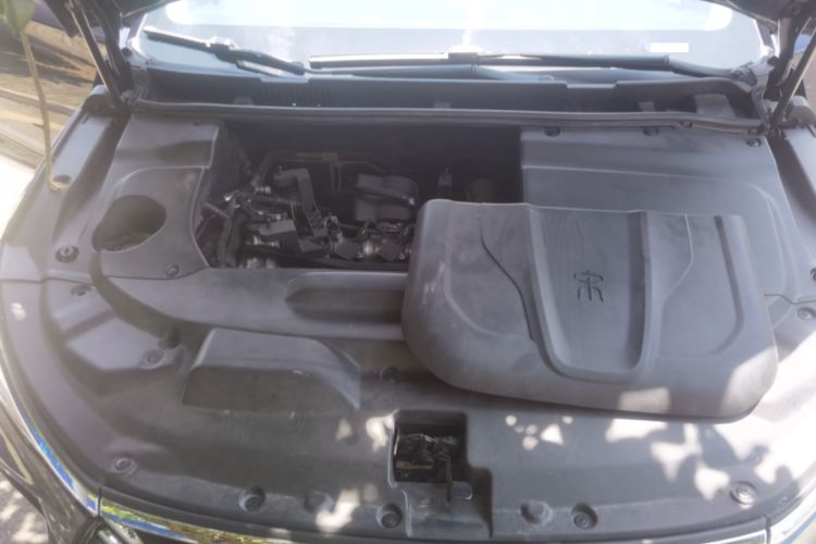 Used BYD Song MAX 2017 1.5T Automatic Smart Connect Luxury 7-Seater Engine Bay