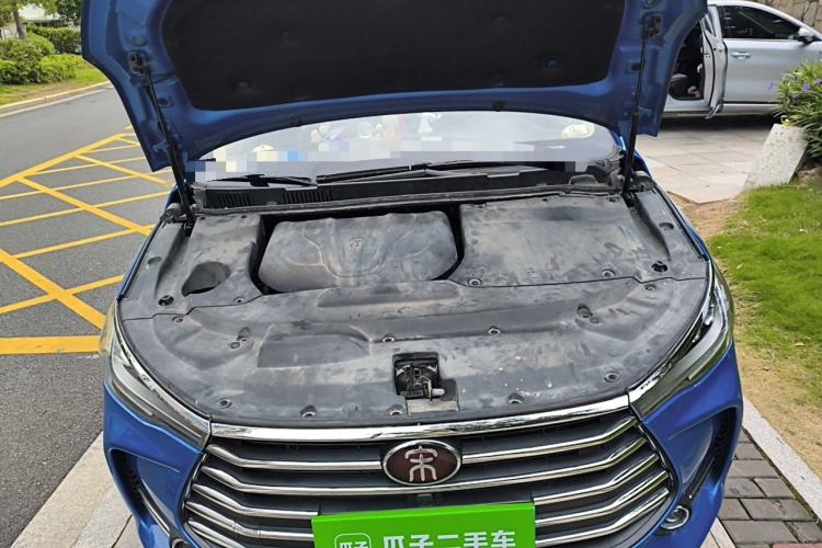 Used BYD Song MAX 2017 1.5T Automatic Smart Connect Elite 7-Seater Engine Bay