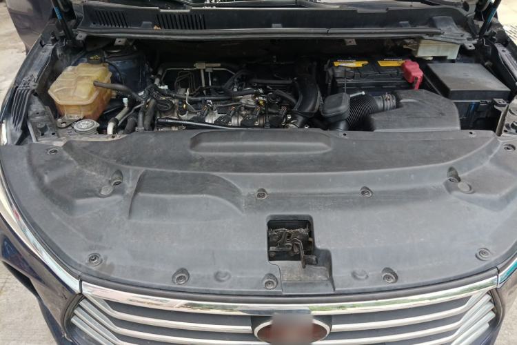 Used BYD Song MAX 2017 1.5T Automatic Smart Connect Elite 7-Seater Engine Bay