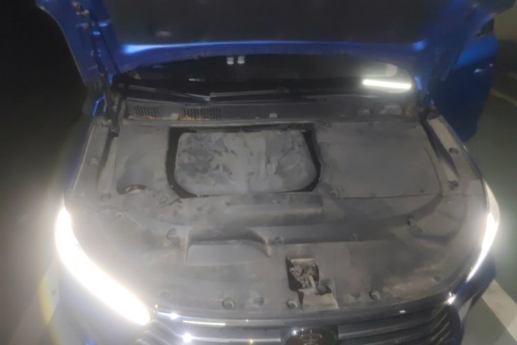 Used BYD Song MAX 2017 1.5T Automatic Smart Connect Elite 7-Seater Engine Bay
