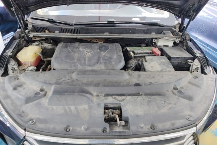 Used BYD Song MAX 2017 1.5T Manual Smart Connect Luxury 7-Seater Engine Bay
