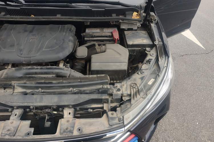 Used BYD Song MAX 2017 1.5T Automatic Smart Connect Prestige 7-Seater Engine Bay Left