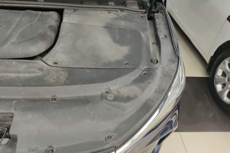 Used BYD Song MAX 2017 1.5T Automatic Smart Connect Elite 7-Seater Engine Bay Left
