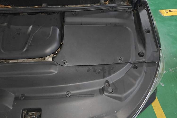 Used BYD Song MAX 2017 1.5T Automatic Smart Connect Elite 7-Seater Engine Bay Left