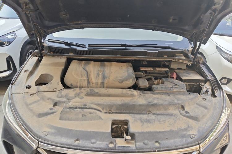 Used BYD Song MAX 2017 1.5T Automatic Smart Connect Elite 7-Seater Engine Bay