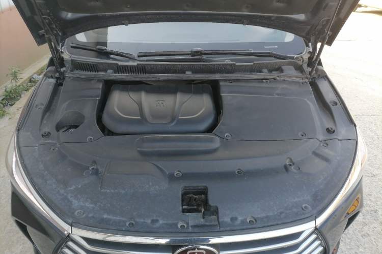 Used BYD Song MAX 2017 1.5T Automatic Smart Connect Elite 7-Seater Engine Bay