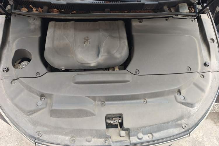 Used BYD Song MAX 2017 1.5T Automatic Smart Connect Elite 7-Seater Engine Bay