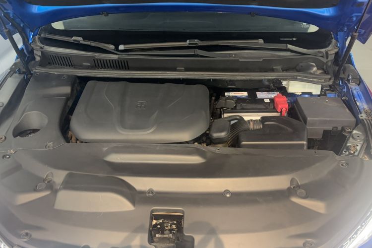Used BYD Song MAX 2017 1.5T Automatic Smart Connect Luxury 7-Seater Engine Bay