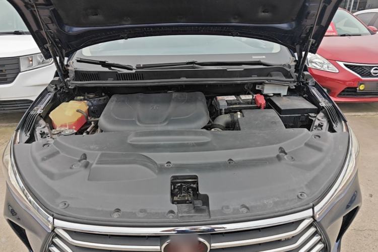 Used BYD Song MAX 2017 1.5T Manual Smart Connect Luxury 7-Seater Engine Bay