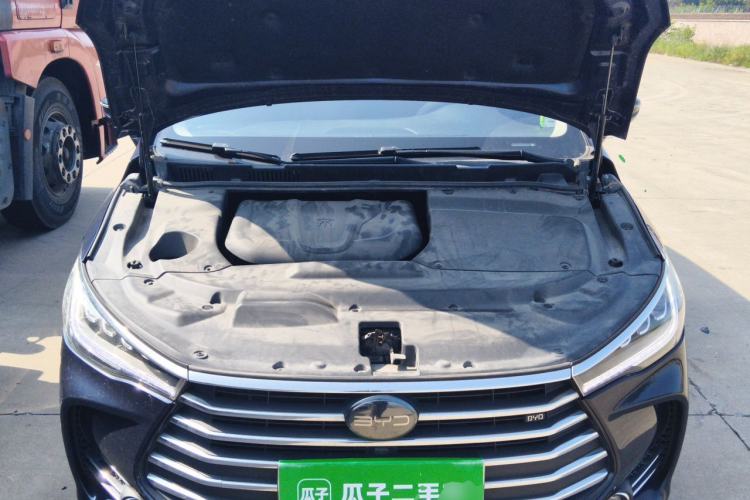 Used BYD Song MAX 2017 1.5T Automatic Smart Connect Elite 7-Seater Engine Bay