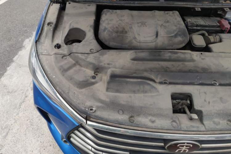 Used BYD Song MAX 2017 1.5T Automatic Smart Connect Elite 7-Seater Engine Bay Right