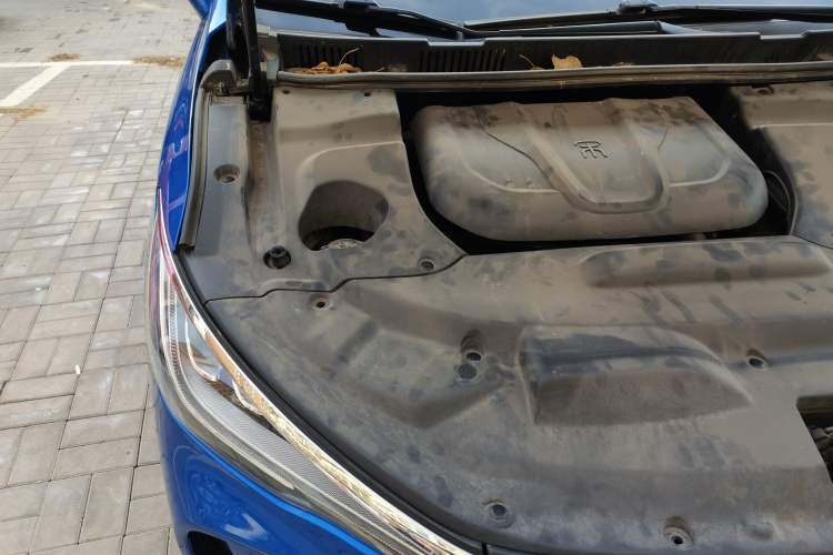 Used BYD Song MAX 2017 1.5T Automatic Smart Connect Prestige 7-Seater Engine Bay Right